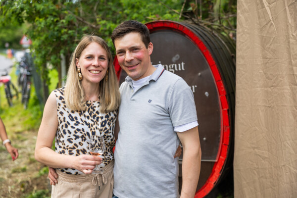 Weingut Toni Müller © Weingut Toni Müller Julia Müller und Mann vom Weingut Toni Müller © Weingut Toni Müller