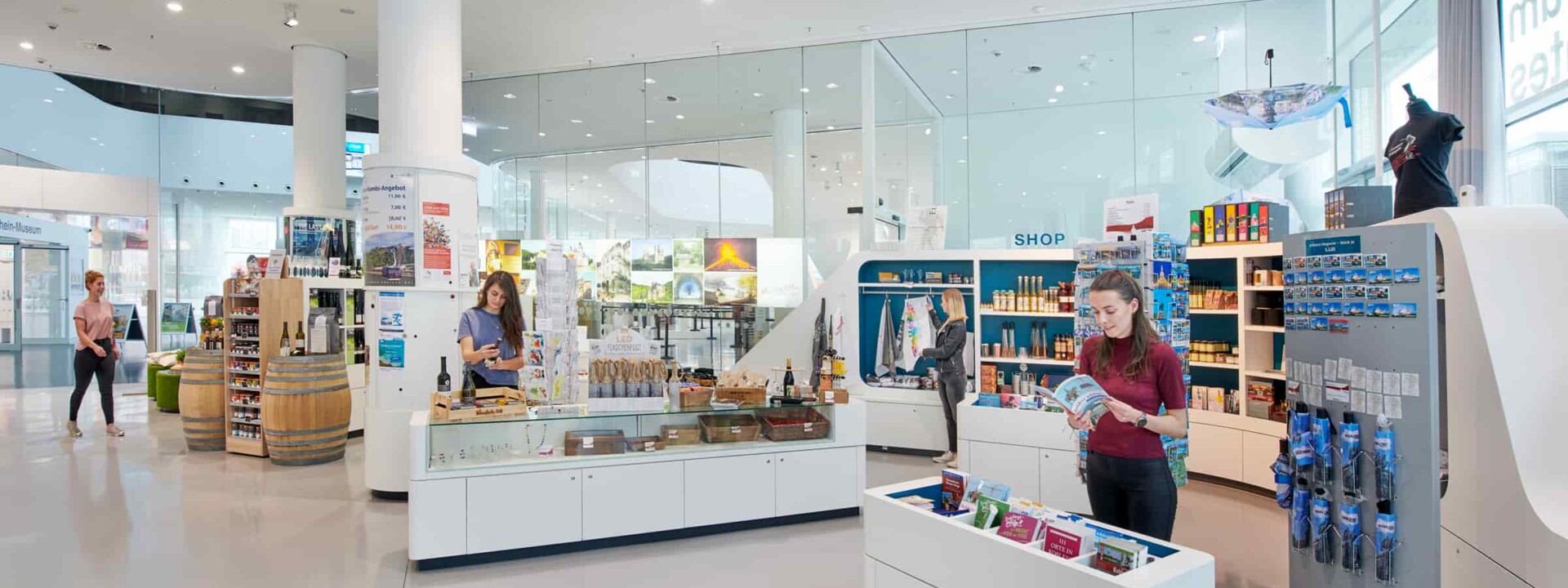 Shop in der Tourist-Information, Forum Confluentes, Koblenz © Koblenz-Touristik, Gauls, Die Fotografen © Koblenz-Touristik, Gauls, Die Fotografen