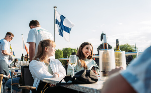 © Koblenz-Touristik GmbH, Kai Myller Wein on the Water Weinfestival 2023 © Koblenz-Touristik GmbH, Kai Myller